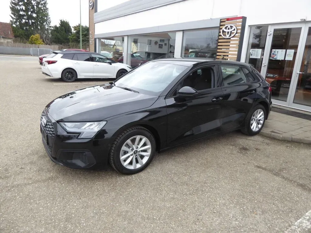 Audi A3 2021 photo 2
