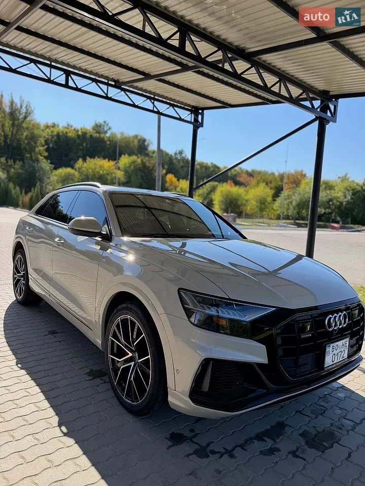 Audi Q8