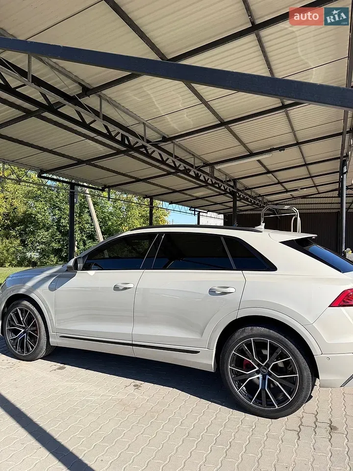 Audi Q8 2020 photo 4