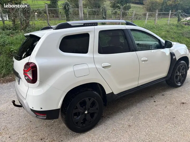 Dacia Duster 2022 photo 3