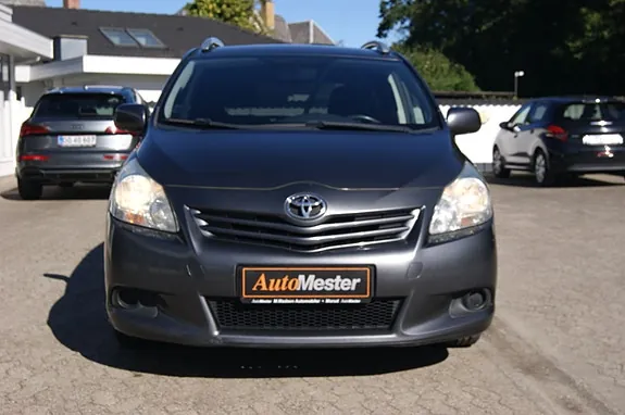 Toyota Verso 2011 photo 5