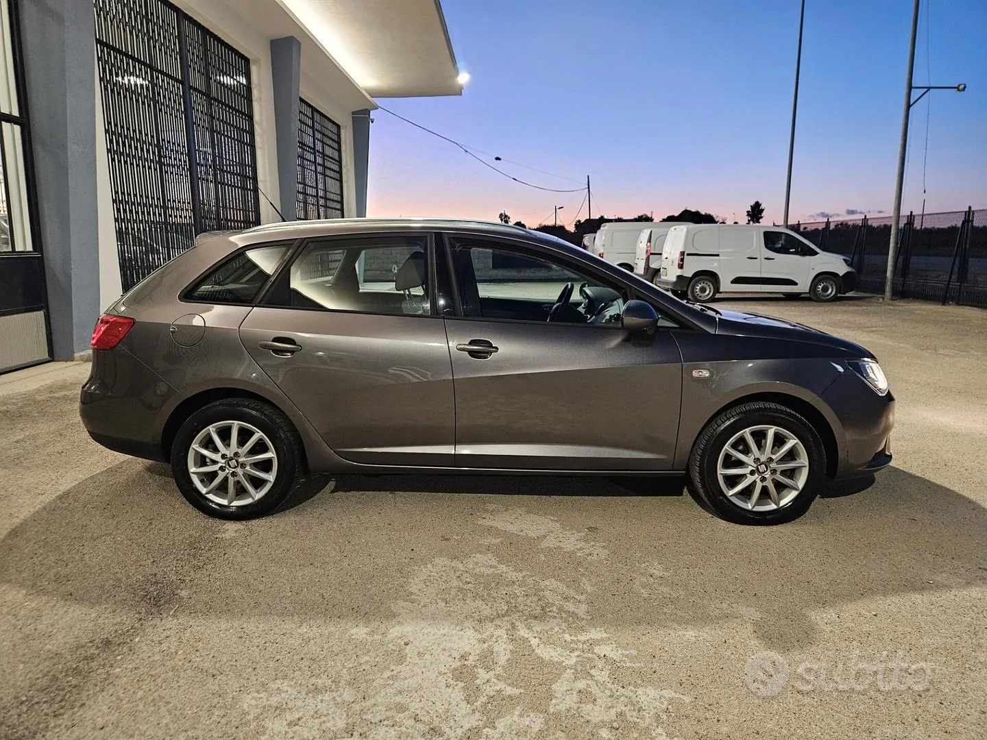 Seat Ibiza 2016 photo 4