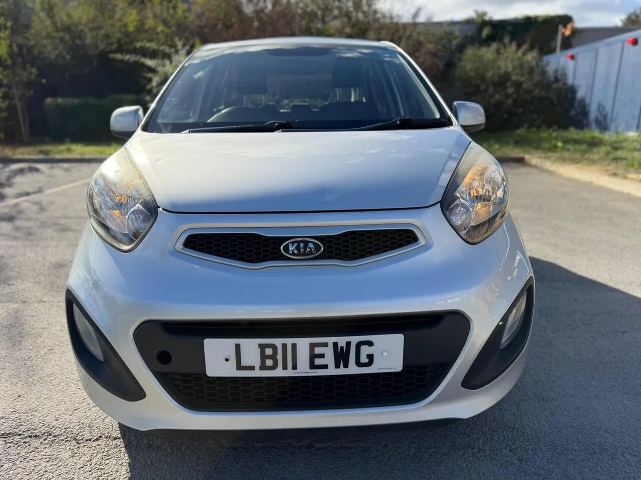 Kia Picanto 2011 photo 2