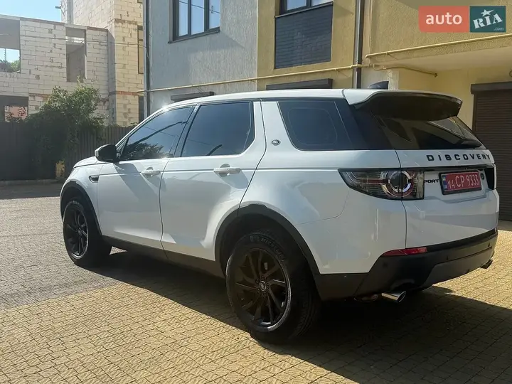 Land Rover Discovery Sport 2018 photo 3