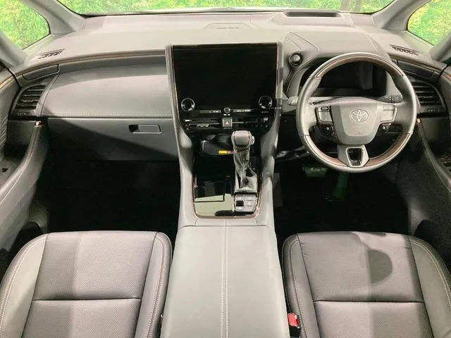 Toyota Alfa Romeo Z 2024 photo 2