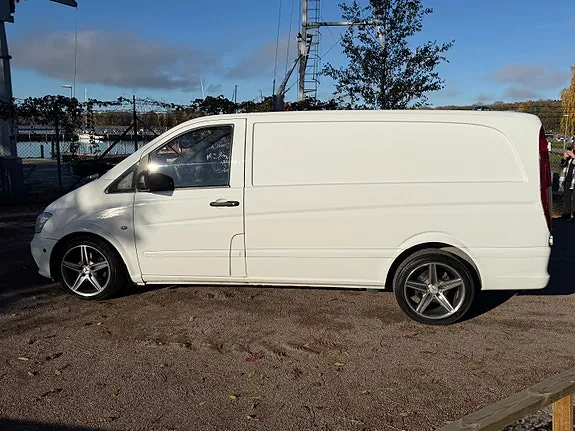 Mercedes-Benz Vito 116 2011 photo 2