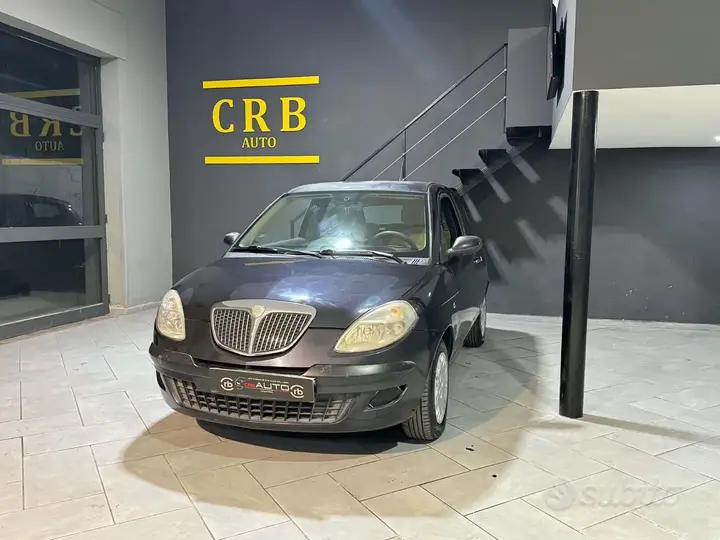 Lancia Ypsilon