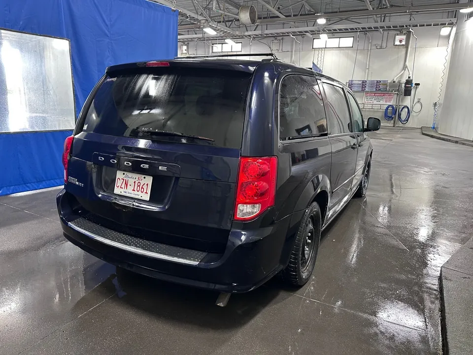 Dodge Grand Caravan 2012 photo 4