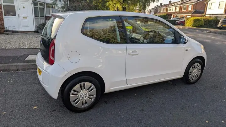 Volkswagen Up 2012 photo 4