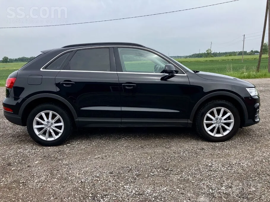 Audi Q3 2015 photo 2