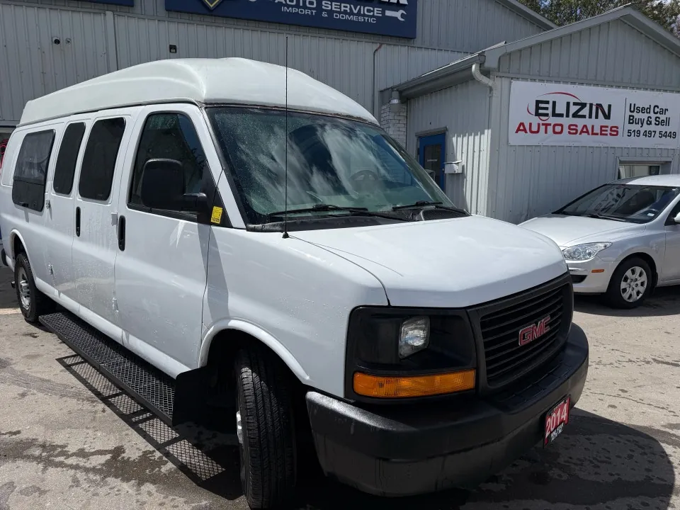 GMC Savana 2014 photo 3