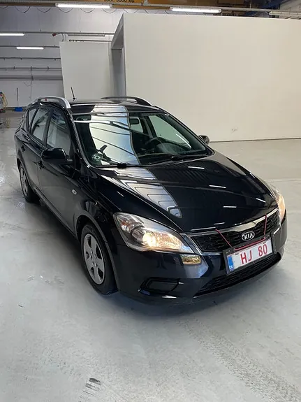 Kia Ceed 2010 photo 2