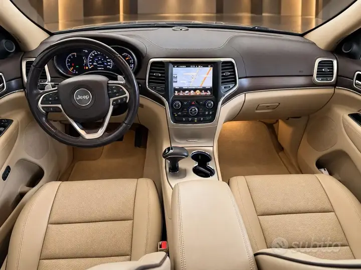 Jeep Grand Cherokee 2015 photo 2