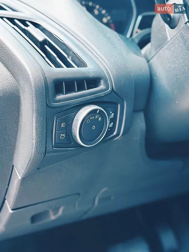 Ford Focus 2016 photo 5