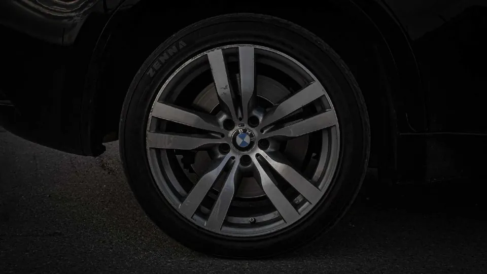BMW X6 M 2011 photo 4
