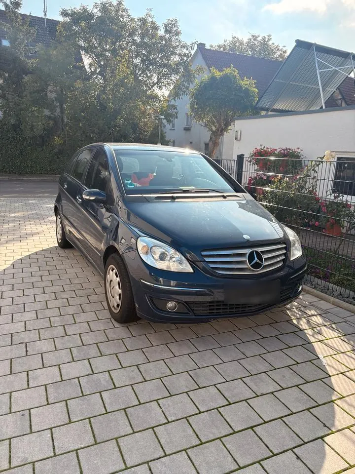 Mercedes-Benz B170