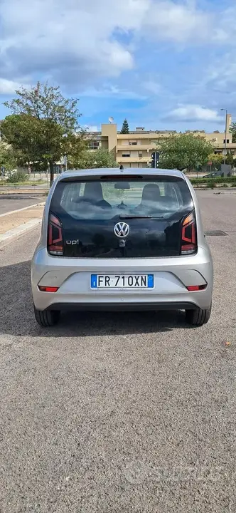 Volkswagen Up 2018 photo 5