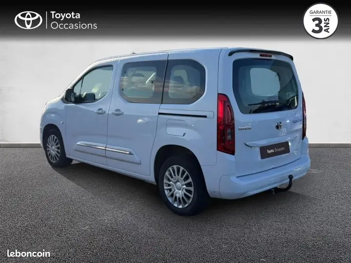 Toyota Proace City Verso 2023 photo 2