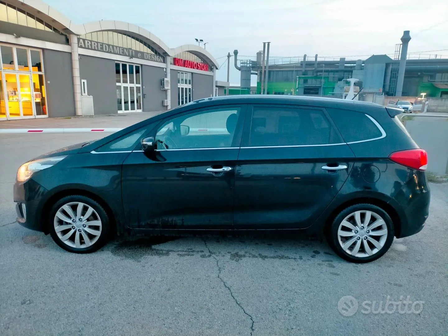 Kia Carens