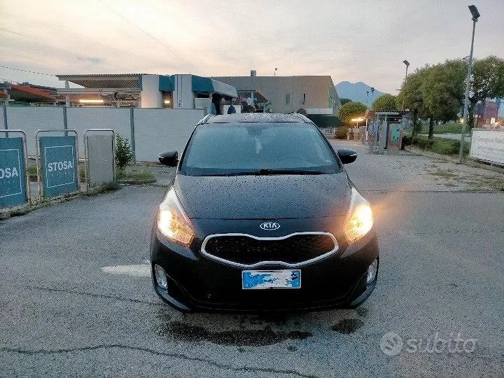 Kia Carens 2014 photo 3