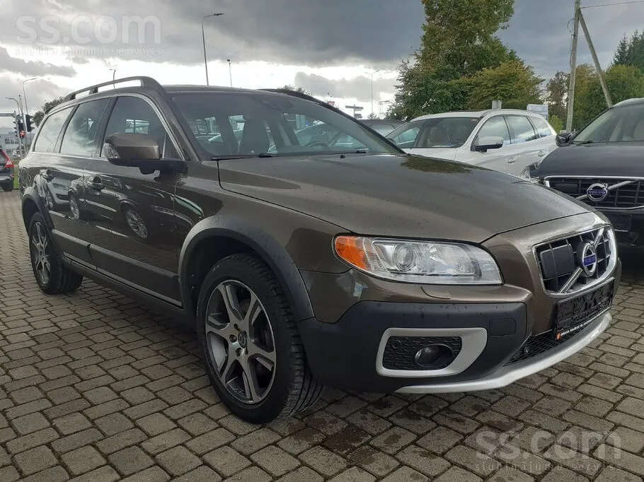 Volvo Xc70 2012 photo 2