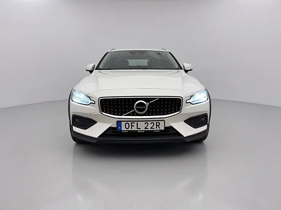 Volvo V60 Cross Country 2020 photo 3