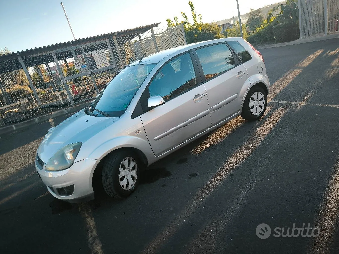 Ford Fiesta 2008 photo 2