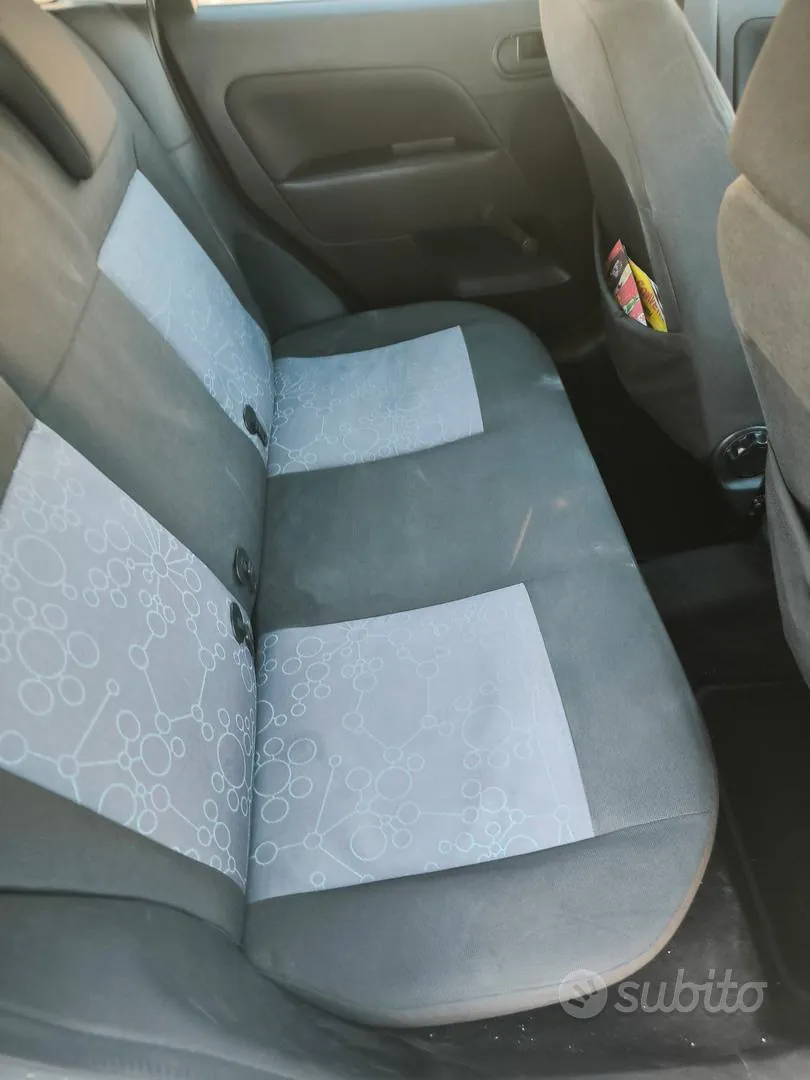 Ford Fiesta 2008 photo 4