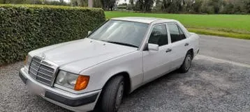 Mercedes-Benz W124