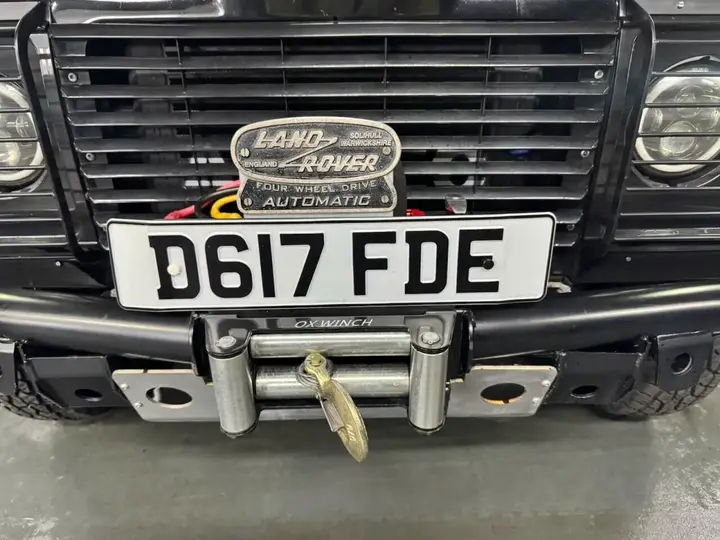 Land Rover Defender 90 1986 photo 3