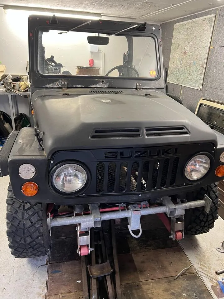 Suzuki Lj 80