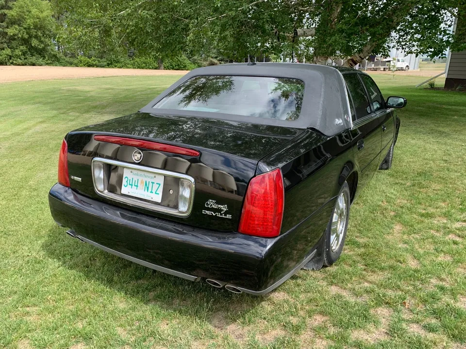 Cadillac Dts 2005 photo 2