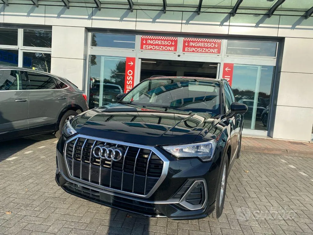 Audi Q3 2023 photo 2