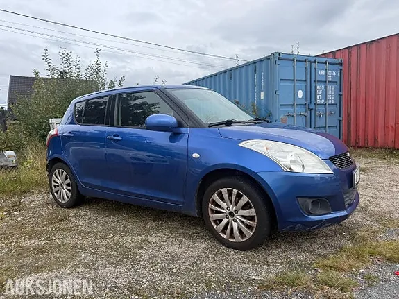 Suzuki Swift 2013 photo 2