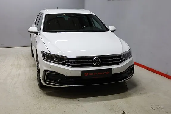 Volkswagen Passat 2021 photo 2