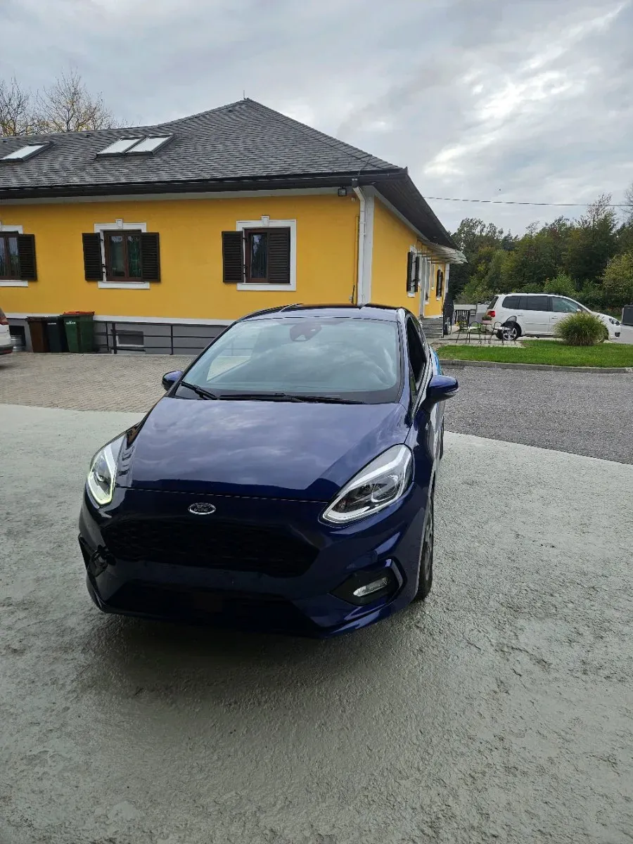 Ford Fiesta 2018 photo 2