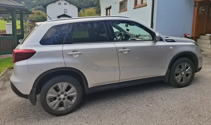 Suzuki Vitara 2021 photo 3