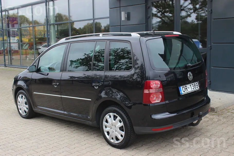 Volkswagen Touran 2007 photo 4