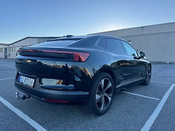 Polestar 4 2025 photo 4