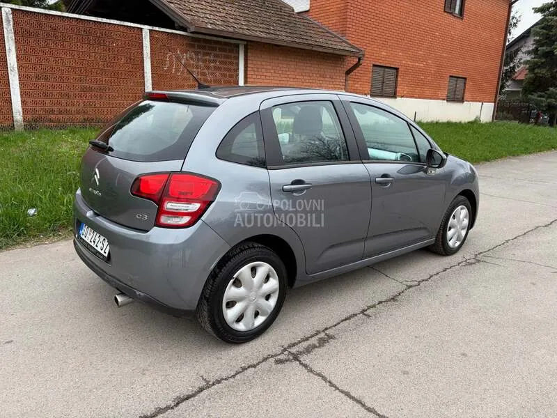 Citroen C3 2010 photo 3
