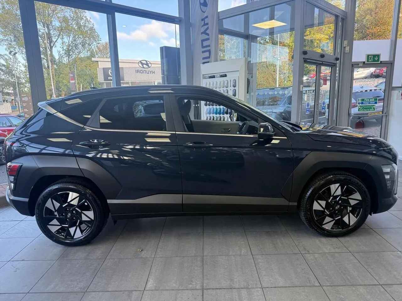 Hyundai Kona photo 2