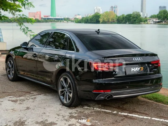 Audi A4 2018 photo 2