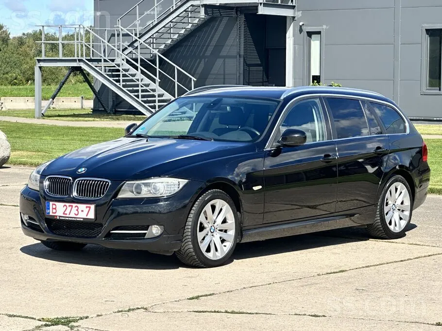 BMW 318D 2011 photo 4