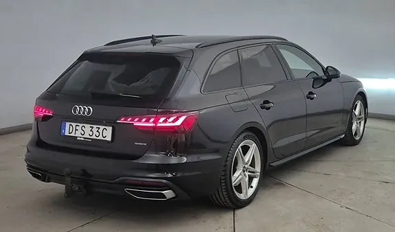 Audi A4 2021 photo 2