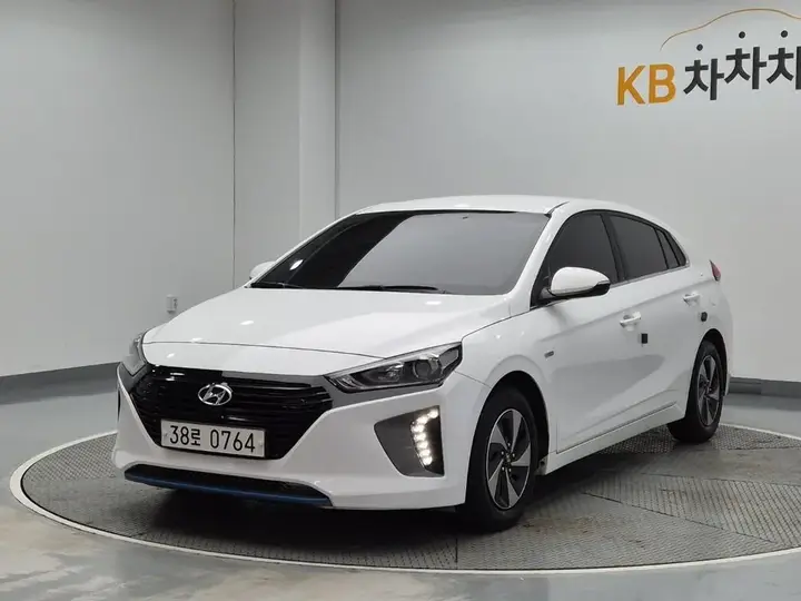 Hyundai Ioniq