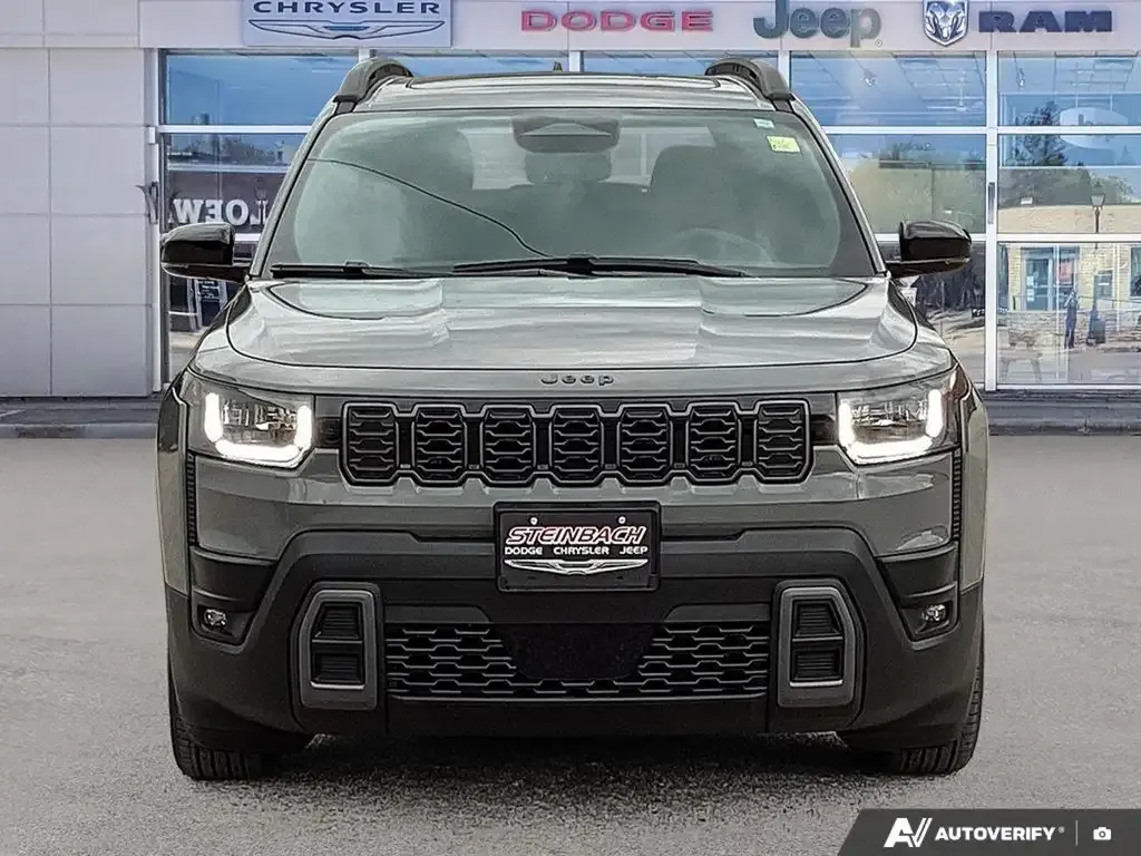 Jeep Cherokee 2026 photo 3