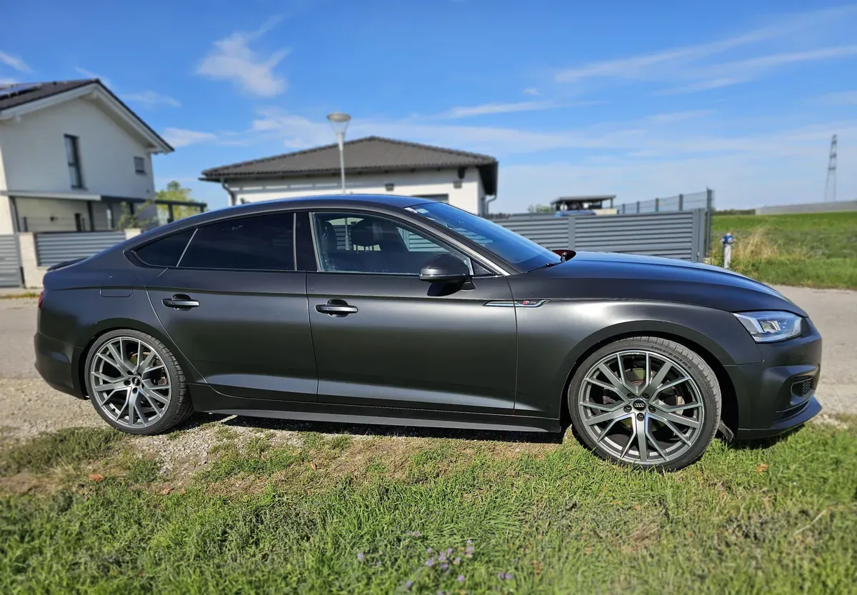 Audi A5 2019 photo 2