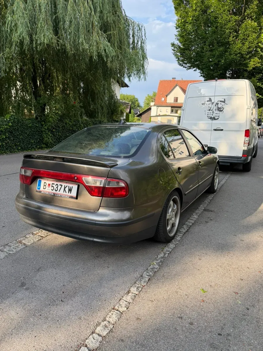 Seat Toledo 2002 photo 3