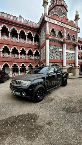 Nissan Navara D40