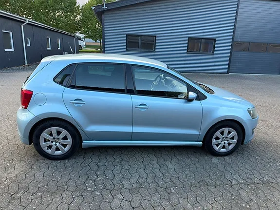 Volkswagen Polo 2012 photo 5
